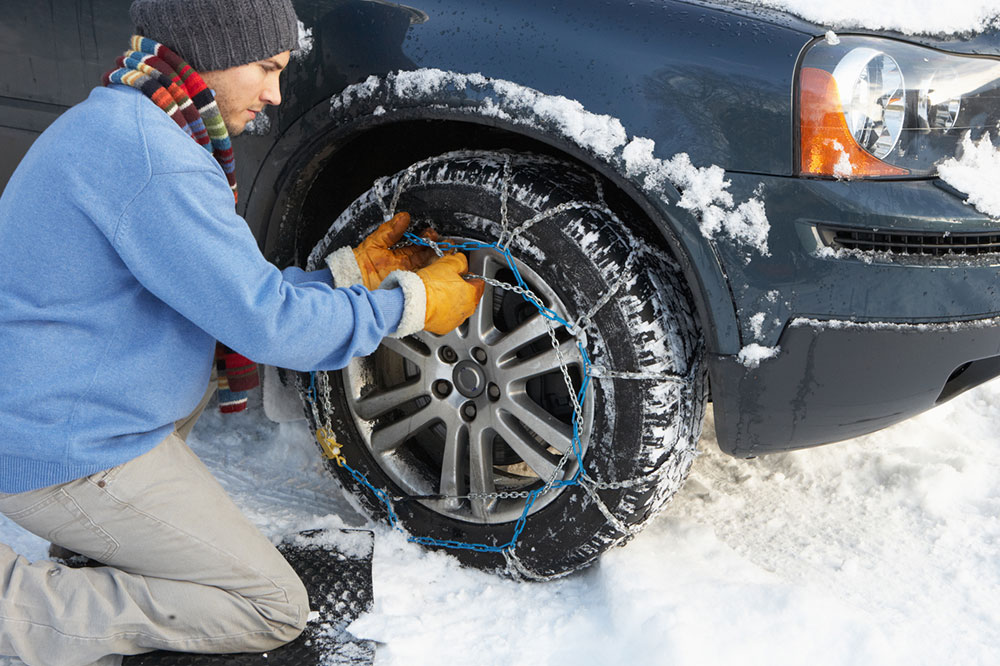 6 Tips to Drive Safe on Snowy Days